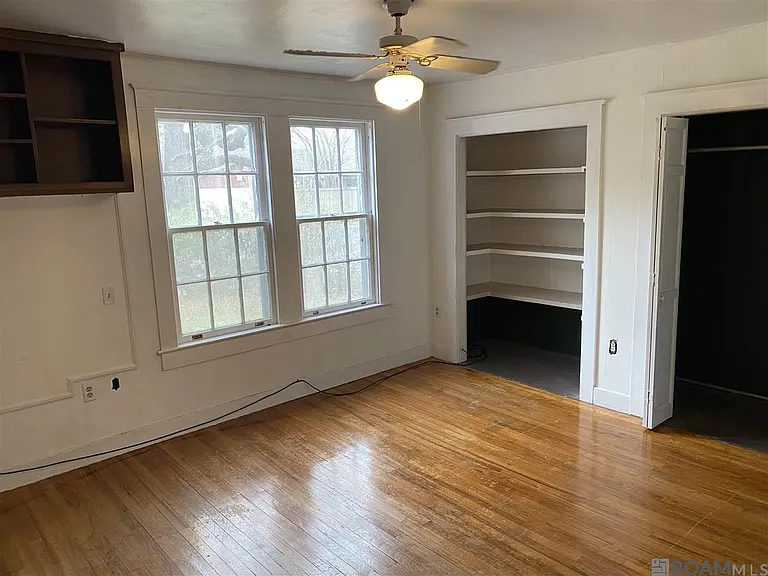 2266 Cloverdale Ave — Photo 23