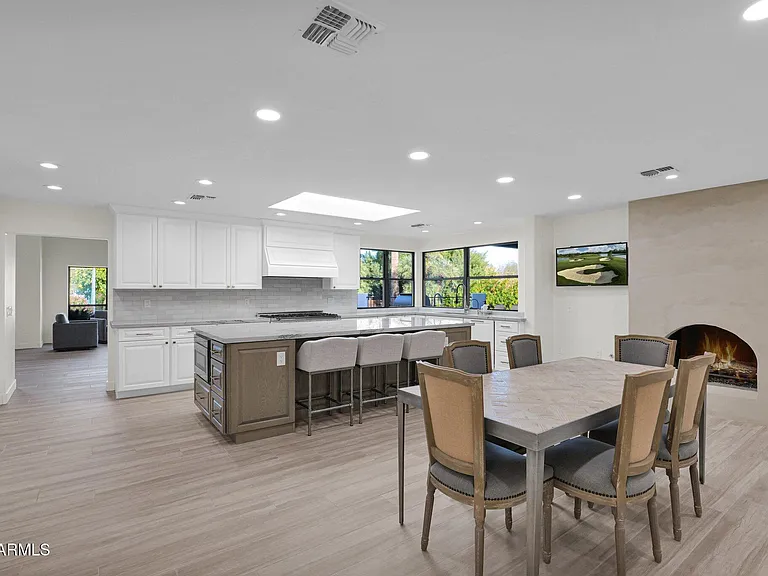 6834 E Belmont Cir — Photo 10