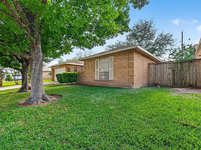 1122 Woodbridge Ave — Photo 5