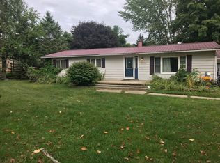 8273 Zosel St, Onekama, MI 49675