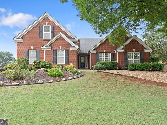 2nd image of 130 Meadowcreek Dr