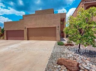 5027 Sala De Tomas Dr NW, Albuquerque, NM 87120