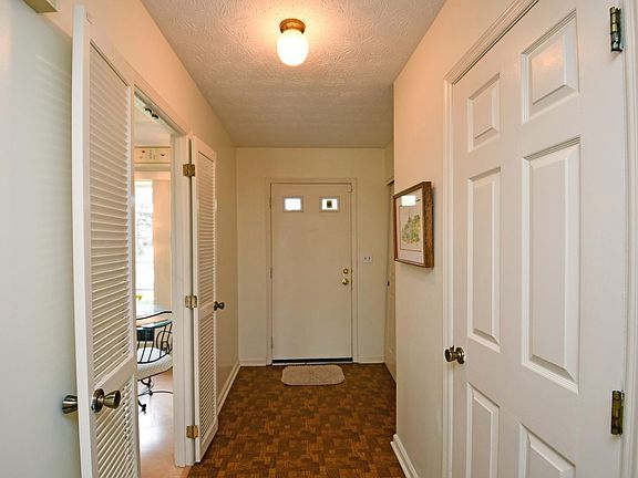 3rd image of 10886 Ponds Ln #28