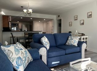 190 Pebble Beach Blvd APT 203, Naples, FL 34113