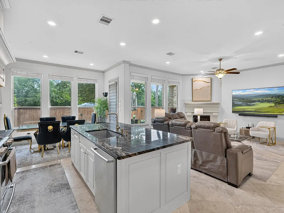 226 Skybranch Ct