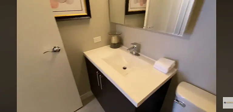 40 E Delaware Pl #12F — Photo 14