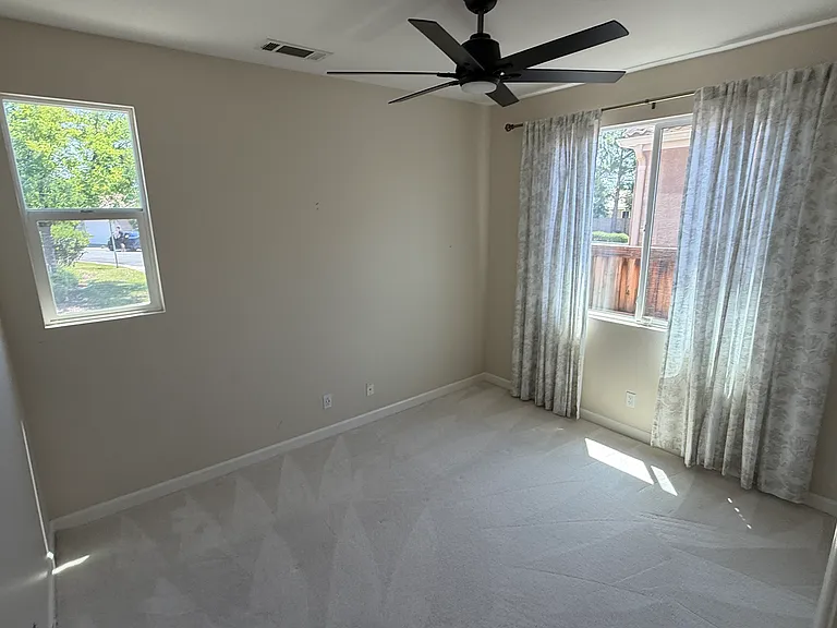 10302 Oldham Ln — Photo 40
