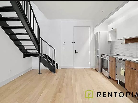 3rd image of 1884 Broadway #204
