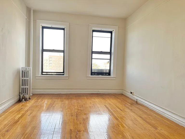 3063 Roberts Ave #3G — Photo 3
