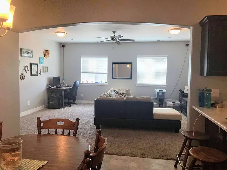 213 W Ridge Rd — Photo 10