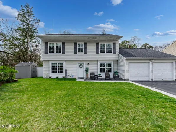601 Weston Drive, Toms River, NJ 08755