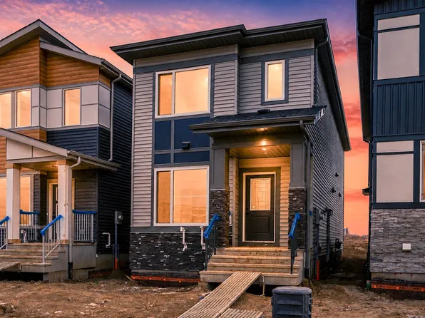 723 30th St NW, Edmonton, AB T6T 2H1