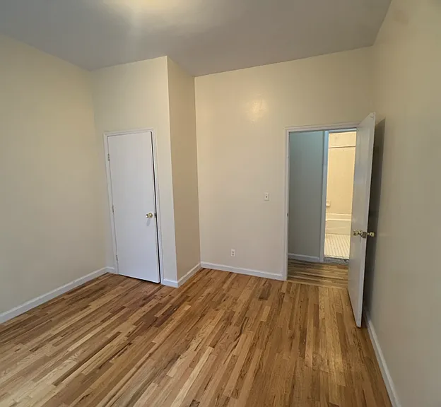 517 W 111th St #2H — Photo 7