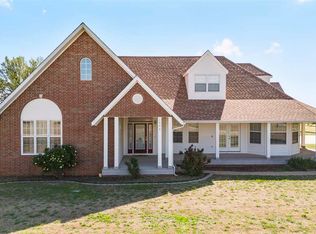 1908 Eagle Ln, Perry, OK 73077