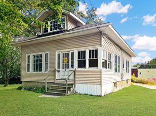 30 Sanger Ave, Waterville, ME 04901