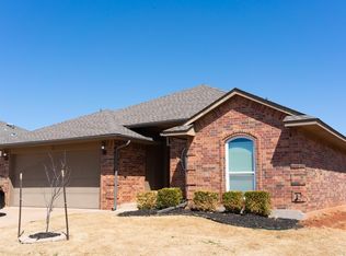 18208 Scarborough Dr, Edmond, OK 73012