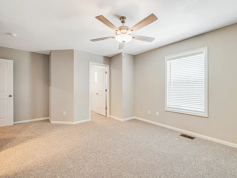 601 E Mason St #B — Photo 13