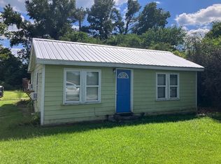 105 Gregory Fork Rd, Richlands, NC 28574