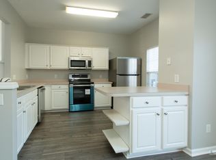 6953 Rothchild Dr, Charlotte, NC 28270