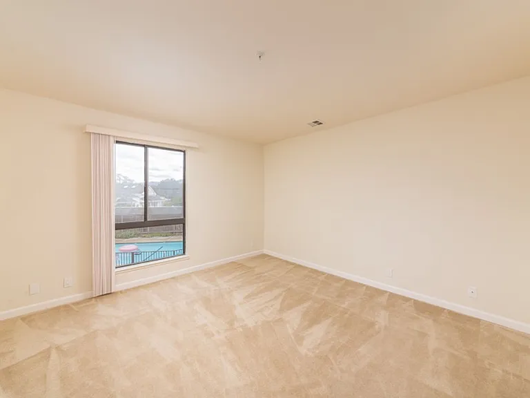 Le Boulevard Apartments — Photo 33