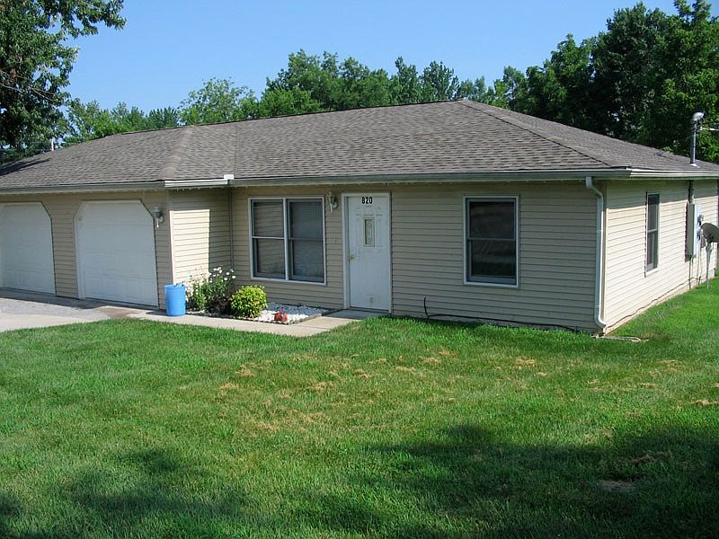 1st image of 818 Crain St