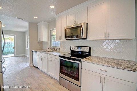 5th image of 1107 Seminole Dr