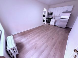 39-05 210th St FLOOR 1, Bayside, NY 11361