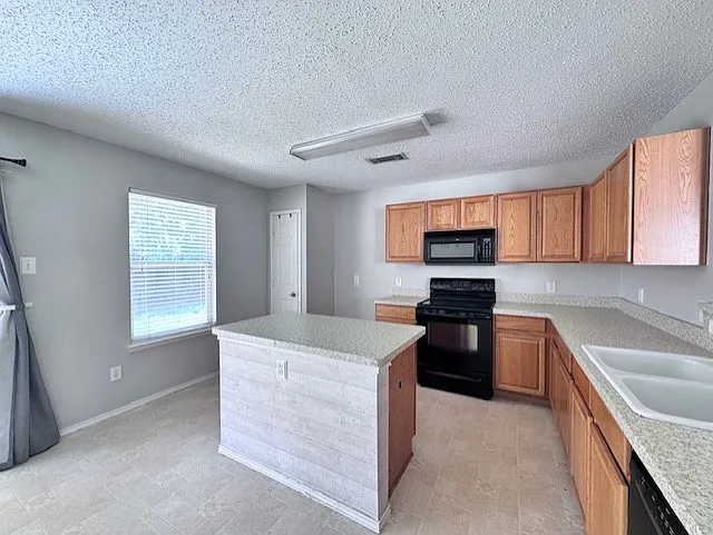 7109 Bountiful Grove Dr — Photo 10