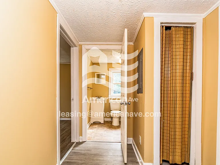 26418_014_hallway_13091444.jpg
