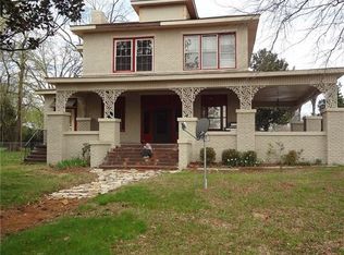832 N Main Ave, Newton, NC 28658