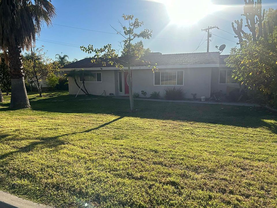 1st image of 3920 El Camino Dr