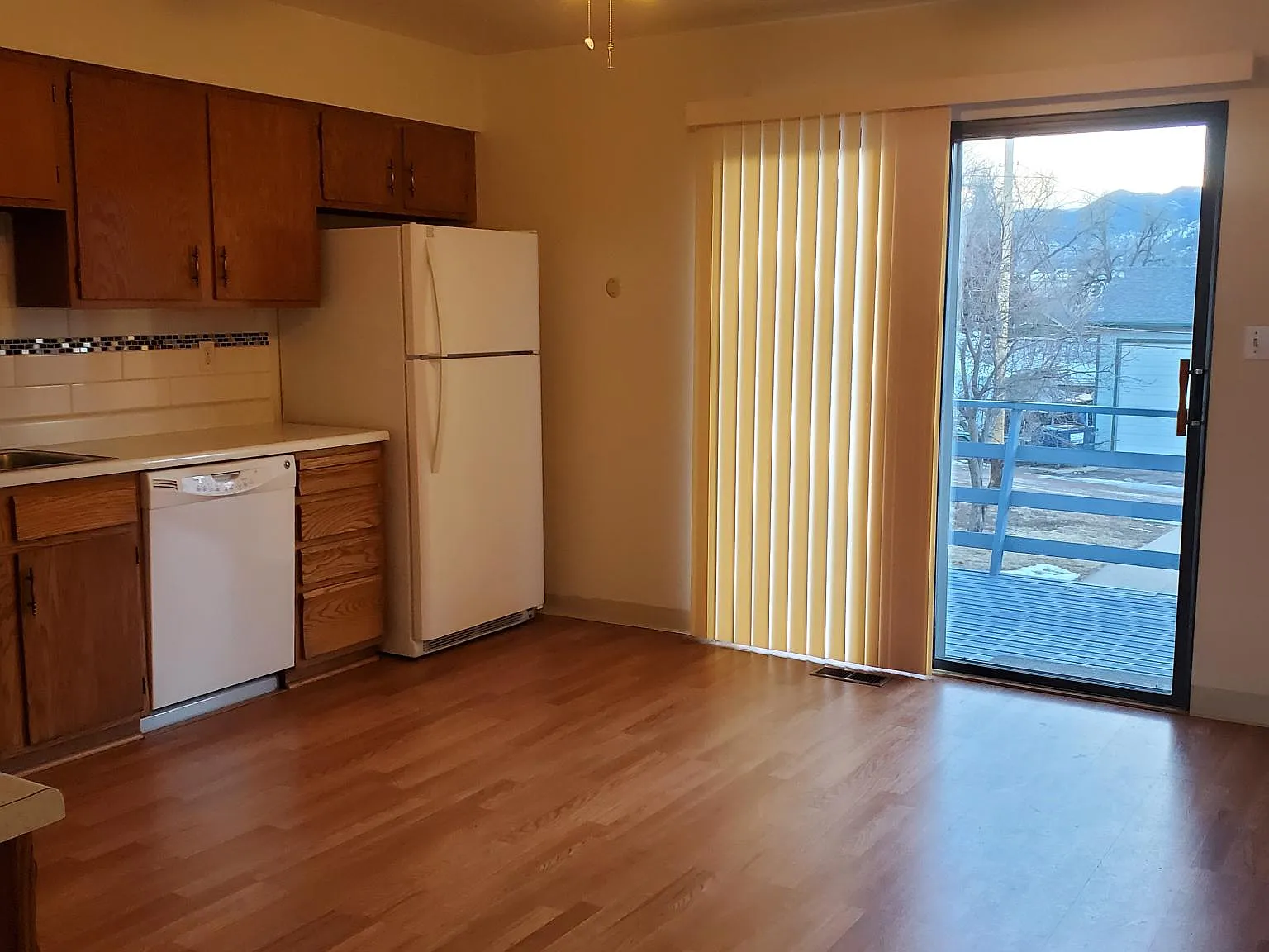 2 bed, 1090 sqft, $2,250 — Photo 4