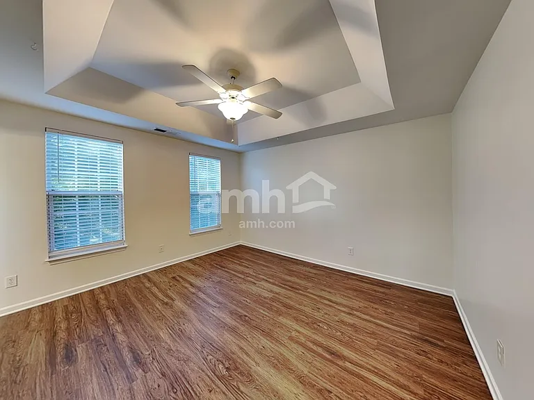 10928 Harringham Ln — Photo 10