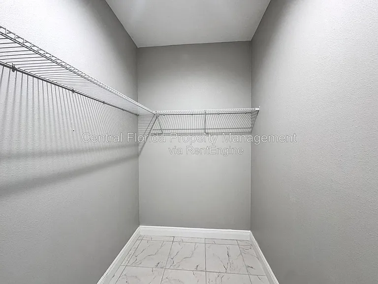 1389 Worthington Dr — Photo 12
