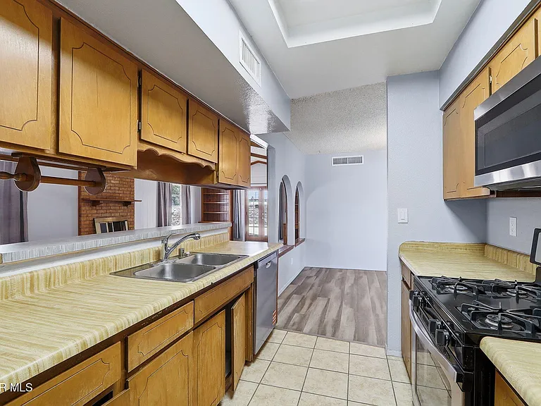 1610 Dale Douglas Dr — Photo 9