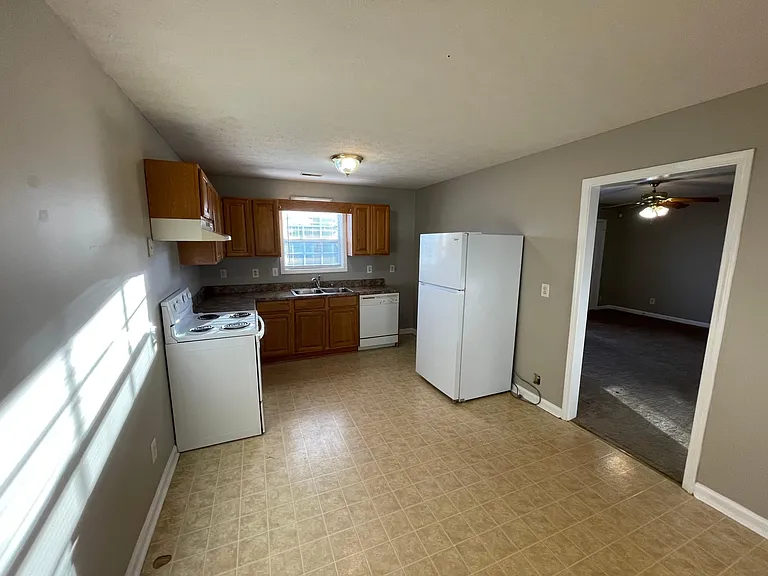100 Brandi Ct — Photo 6