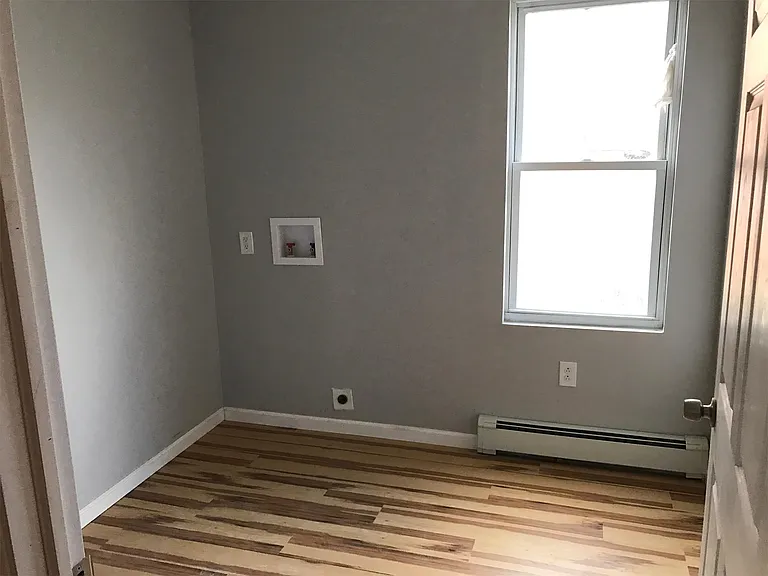 1290 3rd Ave #1 — Photo 8