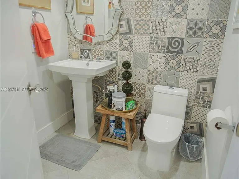 5880 Collins Ave #302 — Photo 17