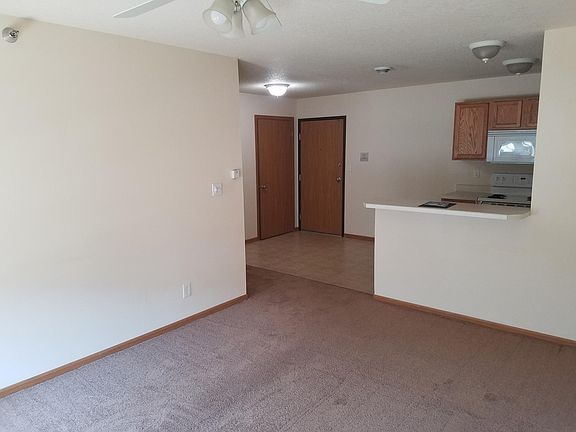 4th image of 2624 Kent Ave Unit 201