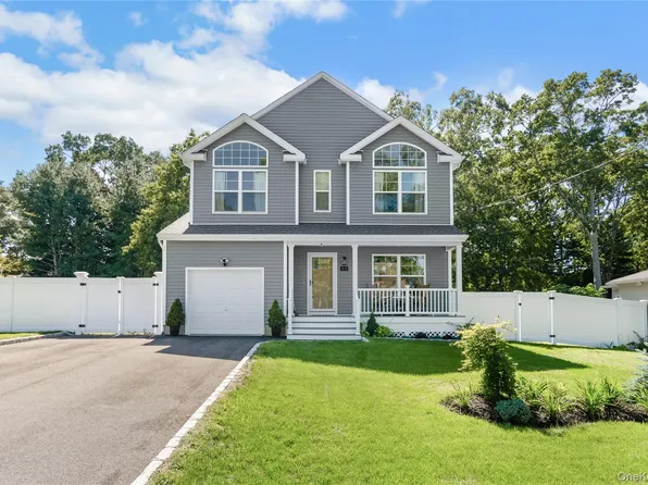 44 James Street, Patchogue, NY 11772