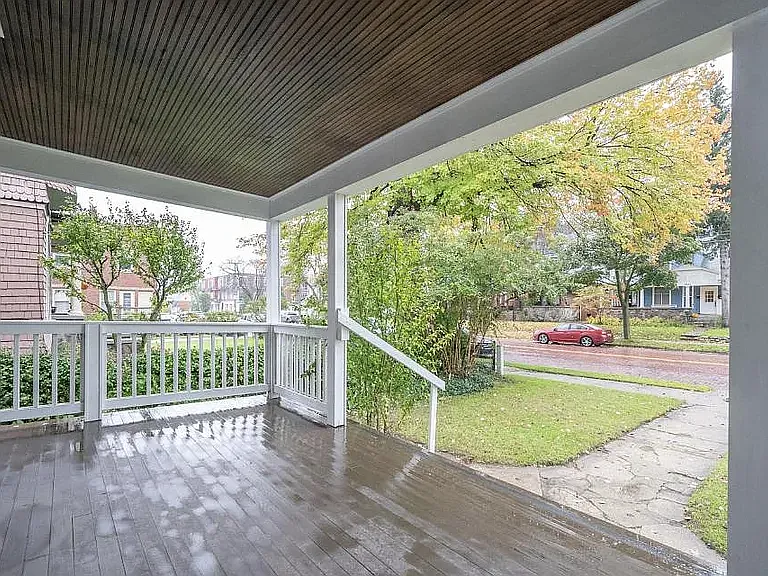 1333 Wealthy St SE #2 — Photo 3