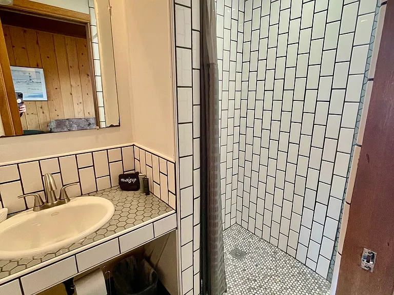 971 N Montesano St #103 — Photo 13