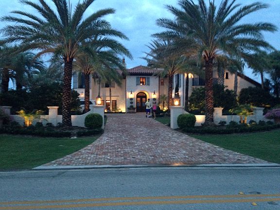 Oceanfront PV  $9,500,000