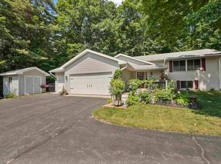 10159 Council Oak Dr, Traverse City, MI 49686