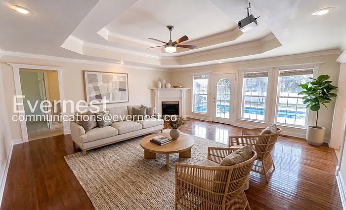 4 bed, 2.0 bath, 2216 sqft, $1,845 — Photo 4