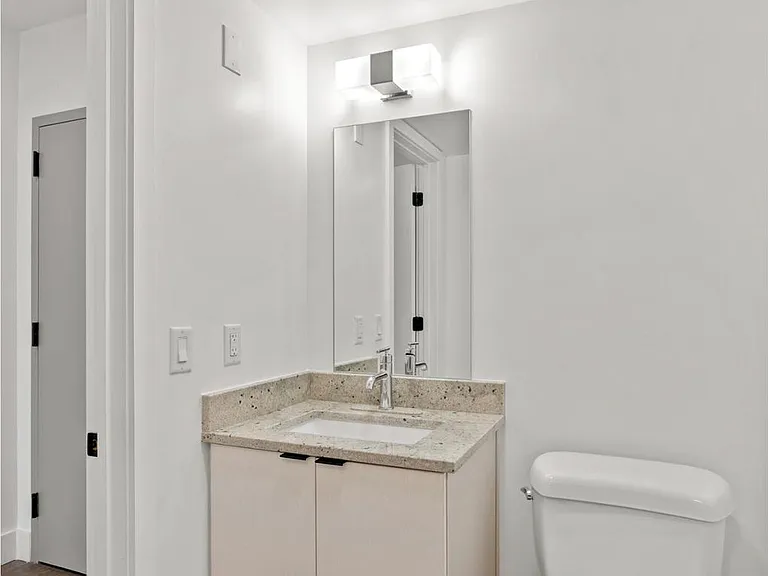 2415 37th St NW #205 — Photo 26