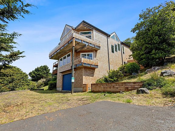 3rd image of 7015 NE Neptune Dr