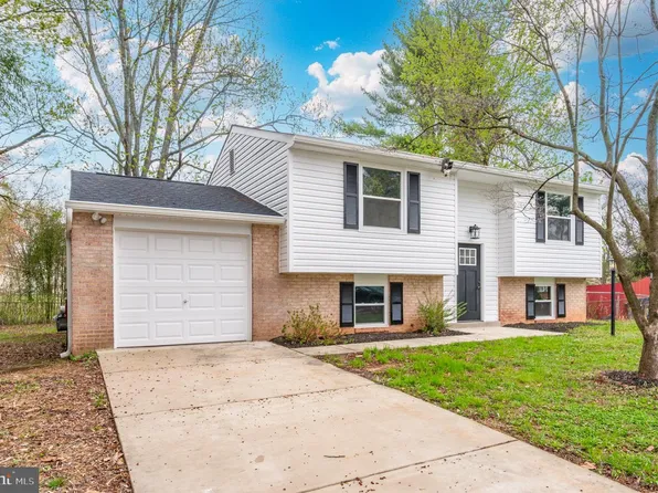 11605 Kings Arrow Ct, Germantown, MD 20876