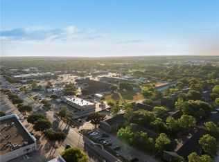 2504 Texas Ave S, College Station, TX 77840