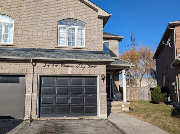 3434 Crimson King Cir, Mississauga, ON L5N 8M9